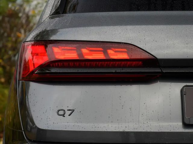 Audi Q7 Business Hybride S-Line