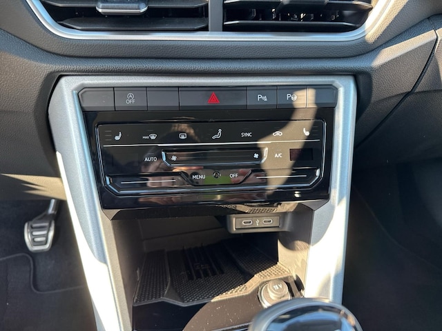 Volkswagen T-Roc TSI CarPlay/Virt/ACC/LED/Navi/PDC