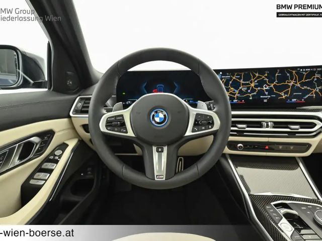 BMW 330 330e xDrive
