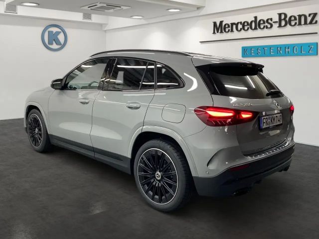 Mercedes-Benz GLA 200 AMG Line