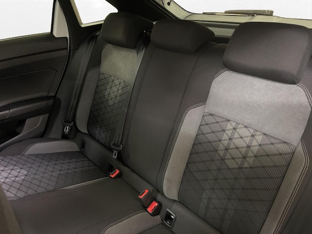 Volkswagen Taigo 1.5 TSI DSG R-Line