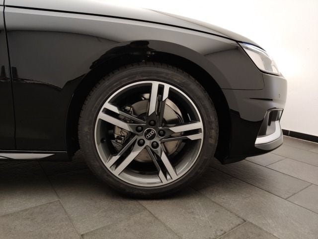 Audi A4 30 TDI Avant S-Tronic