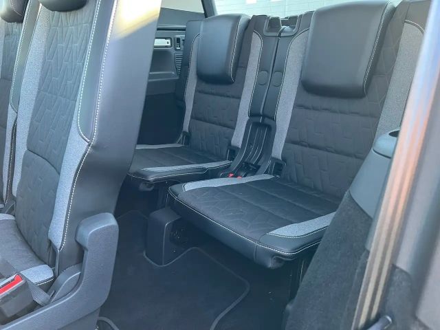 Volkswagen Touran ACT DSG