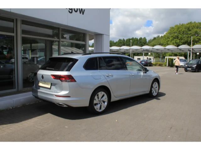 Volkswagen Golf 1.5 eTSI Style Variant