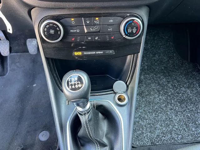 Ford Puma EcoBoost Titanium