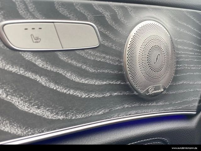 Mercedes-Benz E 220 AMG Line