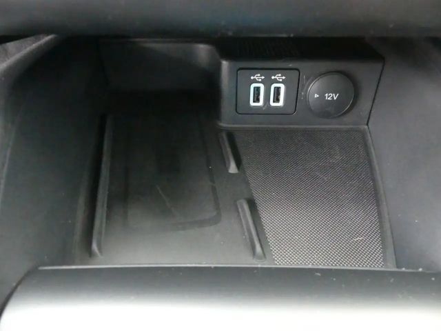 Ford Focus Cool & Connect Wagon