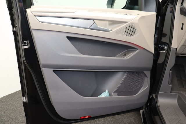 Volkswagen Multivan 2.0 TDI DSG Style T7