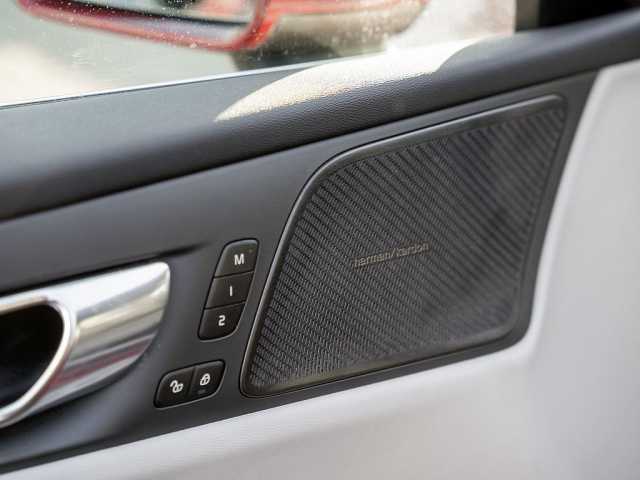 Volvo V60 AWD Bright Plus T6