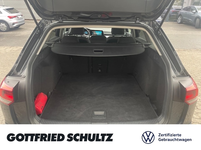 Volkswagen Golf 1.5 eTSI DSG Life Variant