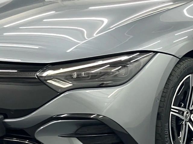 Mercedes-Benz EQE 300 AMG Line Sedan