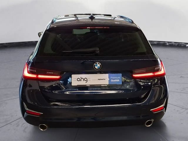 BMW 320 320d Luxury Line Touring xDrive