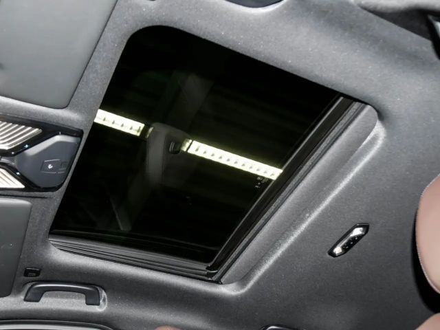 BMW 330 330i M-Sport Sedan xDrive