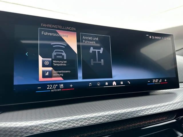 BMW 320 320d M-Sport Touring xDrive