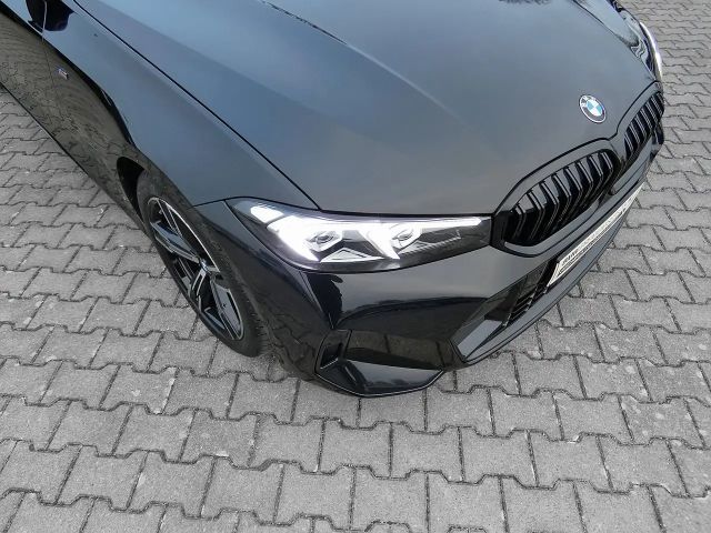 BMW 320 320d M-Sport Sedan xDrive