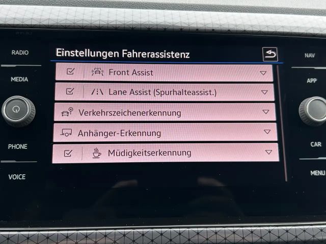 Volkswagen T-Cross R-Line Style