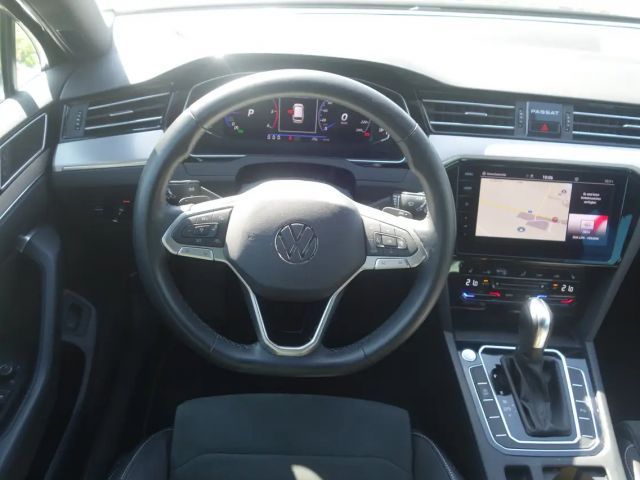 Volkswagen Passat DSG Elegance Elegance Variant