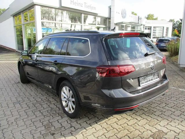 Volkswagen Passat 2.0 TDI Business DSG Variant