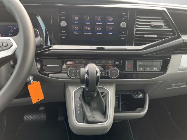 Volkswagen Caravelle 2.0 TDI DSG Highline T6