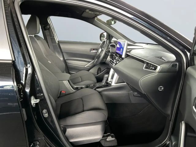 Toyota Corolla Cross Hybride Team D