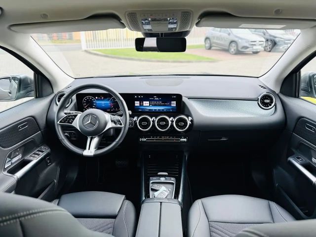 Mercedes-Benz GLA 220 4MATIC GLA 220 d