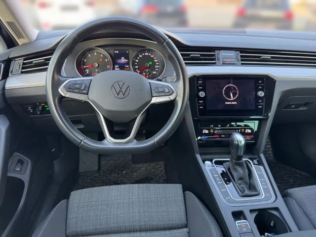 Volkswagen Passat 1.5 TSI Business DSG Variant