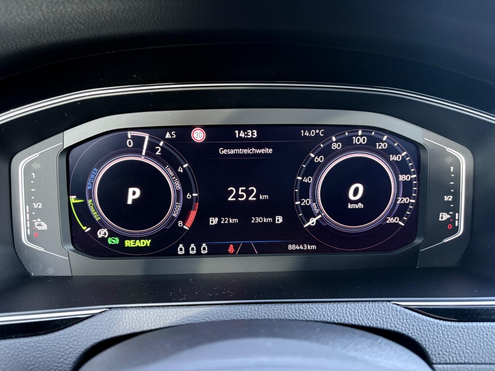 Volkswagen Passat GTE