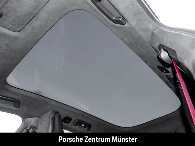 Porsche Taycan GTS Sport Turismo