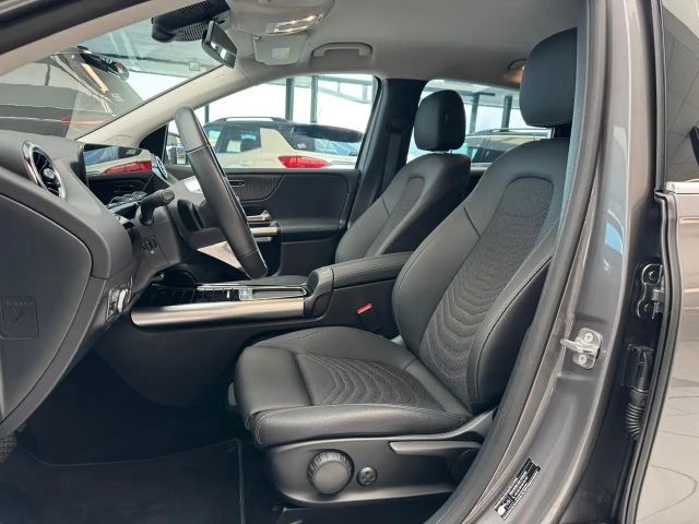 Mercedes-Benz B 180 Progressive