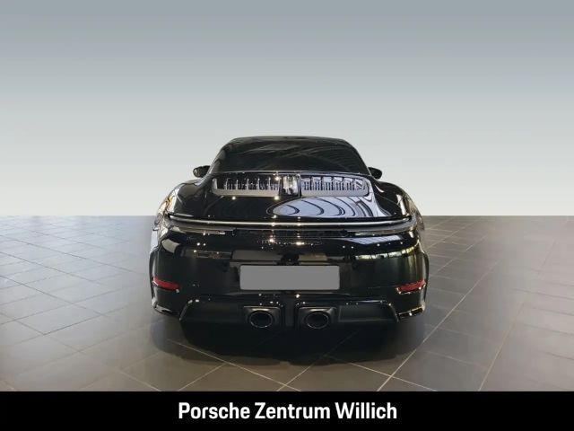Porsche 992 4 Coupé GTS Targa