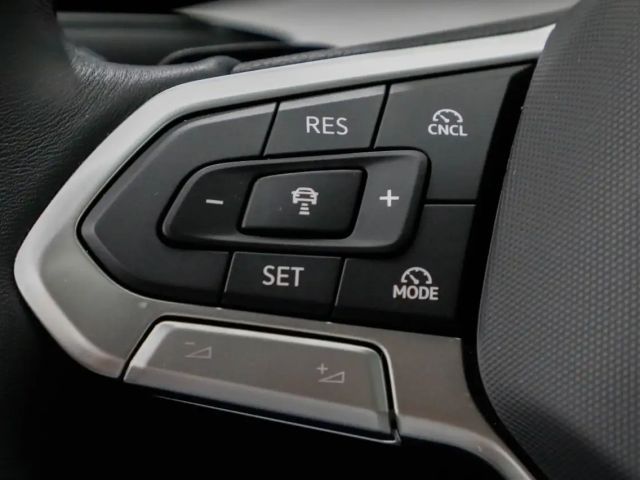 Volkswagen Golf 1.5 TSI DSG Life