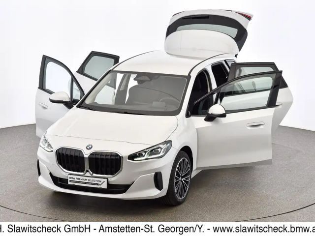 BMW 218 218d Active Tourer Sedan