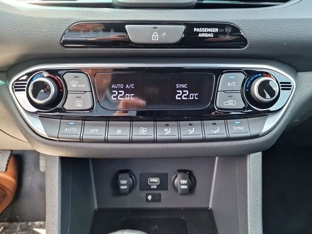 Hyundai i30 Advantage Hybrid T-GDi