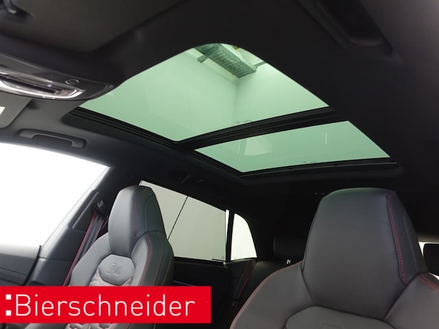 Audi RS Q8 Performance Quattro