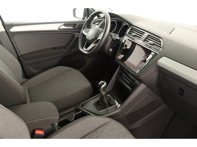 Volkswagen Tiguan 1.5 TSI Move LED KAMERA NAVI ACC PDC DAB APP LENKRADHZG ALU