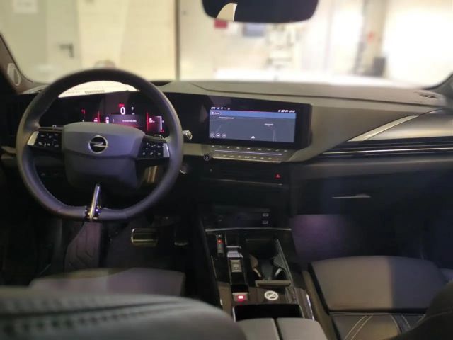 Opel Astra Sports Tourer Ultimate