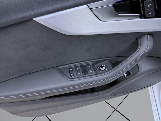 Audi A4 40 TDI S-Line S-Tronic Sedan