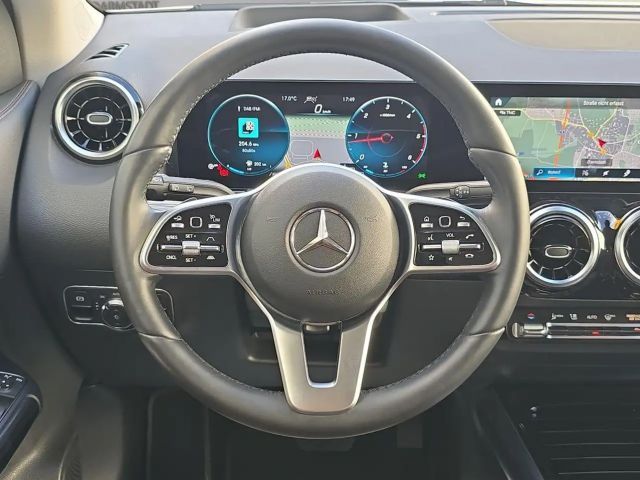 Mercedes-Benz GLA 220 4MATIC GLA 220 d