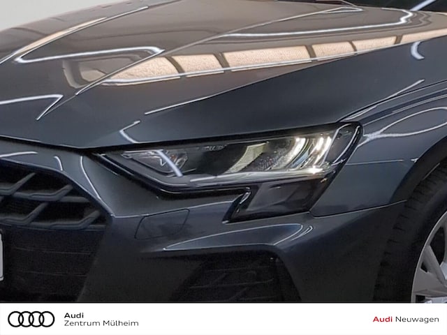 Audi A3 30 TFSI S-Line S-Tronic Sedan