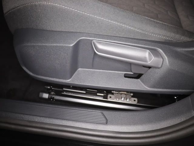 Volkswagen Golf 2.0 TDI DSG Life