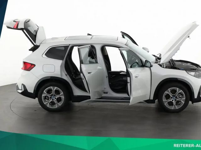 BMW iX1 xDrive30