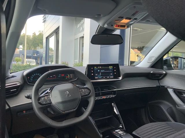 Peugeot E-2008 Style