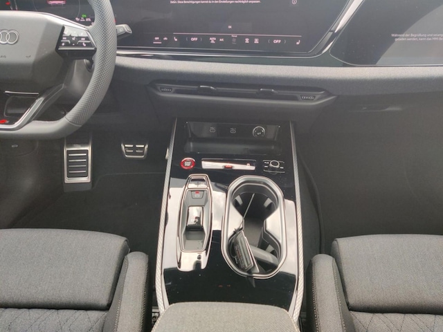 Audi A6 Avant Quattro S-Tronic