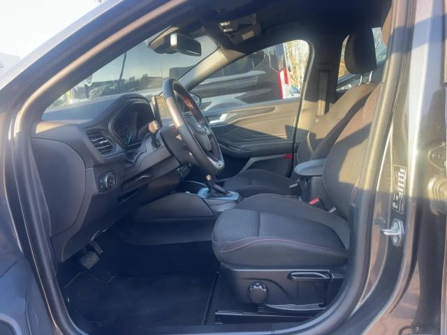 Ford Focus ST Line Wagon