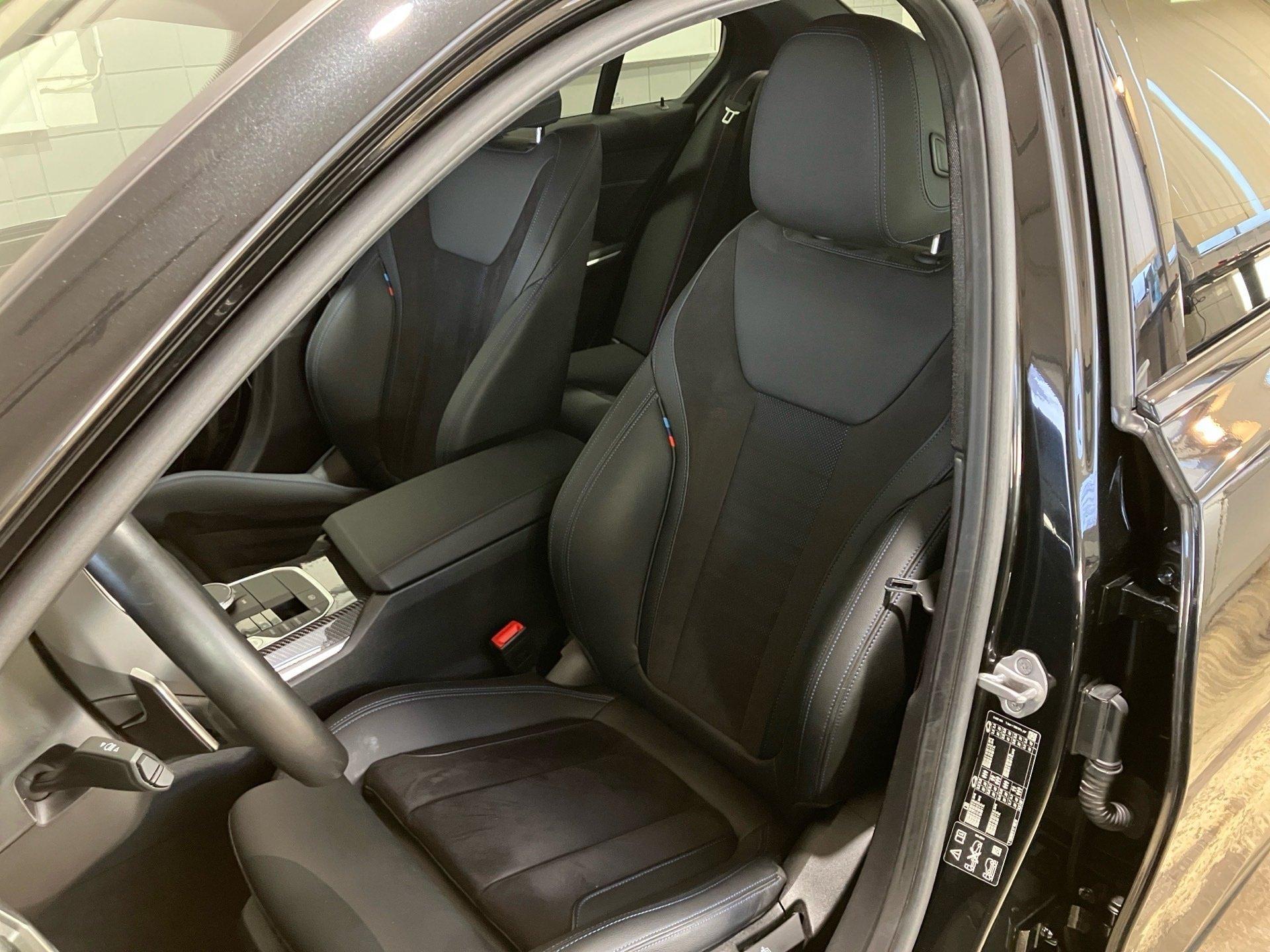 BMW 330 330i Sedan xDrive