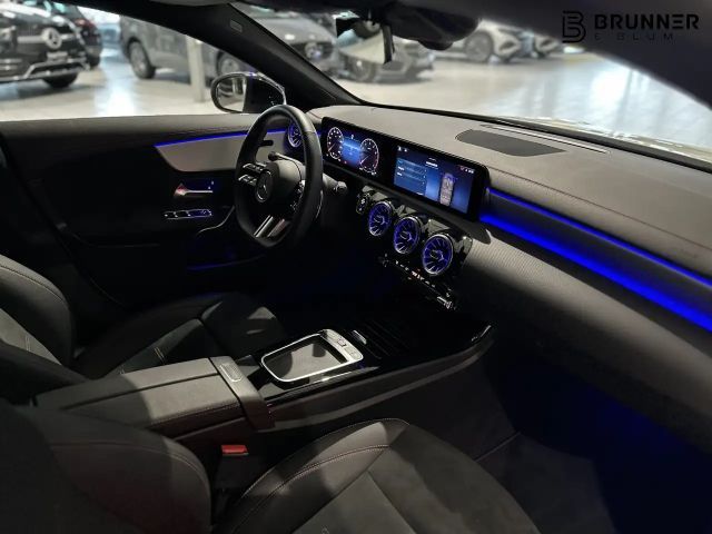 Mercedes-Benz CLA 200 AMG Line Shooting Brake