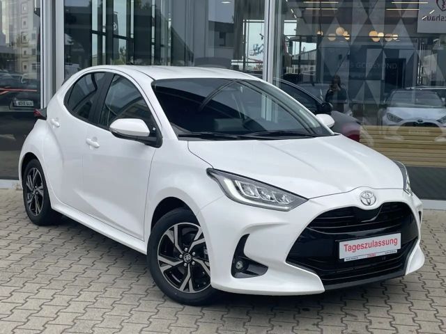 Toyota Yaris Hatchback Hybride VVT-i