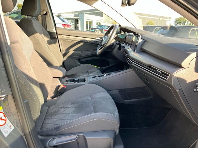 Volkswagen Golf 1.5 eTSI DSG Golf VIII