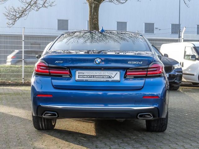BMW 530 530d Luxury Line Sedan xDrive