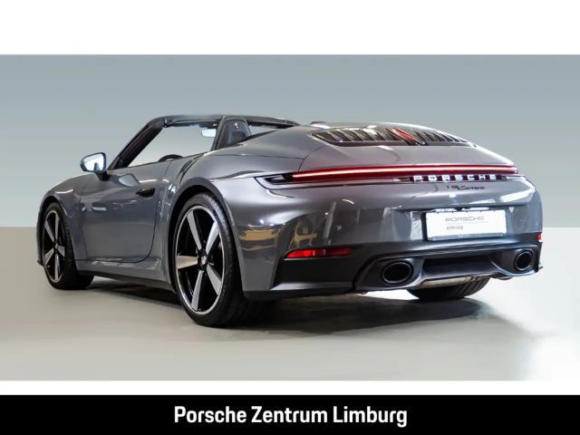 Porsche 992 Cabrio Carrera